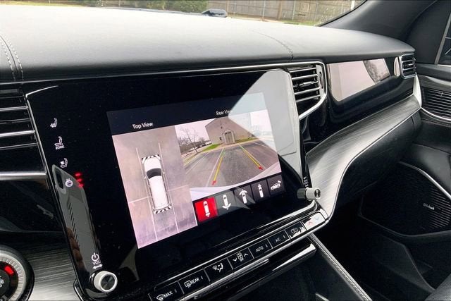 2023 Jeep Wagoneer Series III