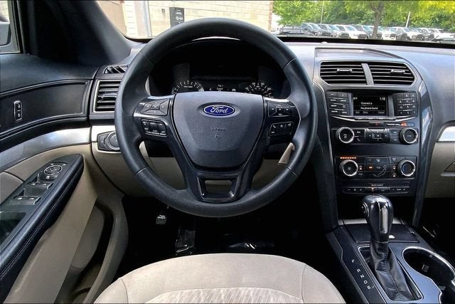 2018 Ford Explorer Base