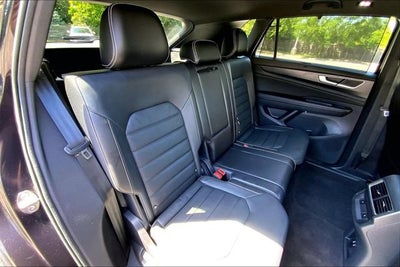 2024 Volkswagen Atlas Cross Sport 2.0T SEL R-Line