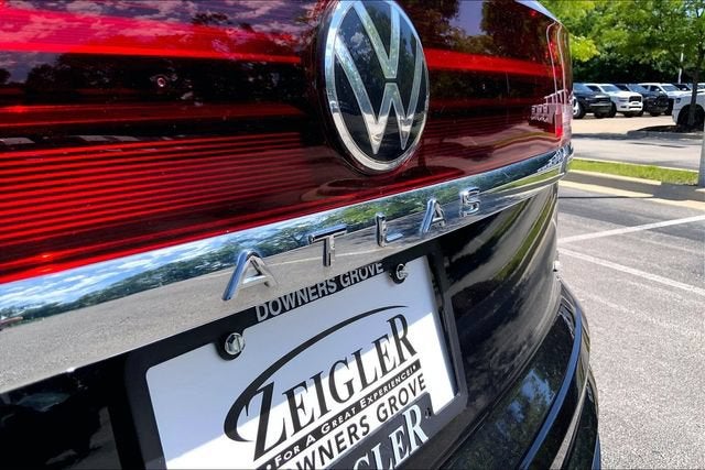 2024 Volkswagen Atlas Cross Sport 2.0T SEL R-Line