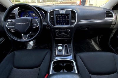 2020 Chrysler 300 Touring