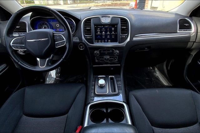 2020 Chrysler 300 Touring