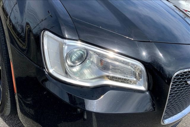 2020 Chrysler 300 Touring