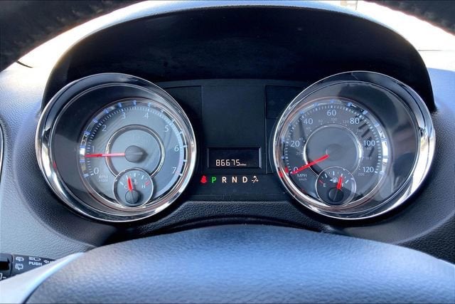 2016 Chrysler Town & Country LX