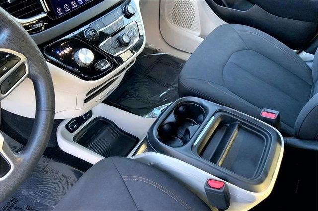 2017 Chrysler Pacifica Touring Plus