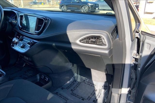 2021 Chrysler Pacifica Touring