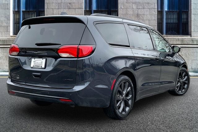2020 Chrysler Pacifica Limited 35th Anniversary