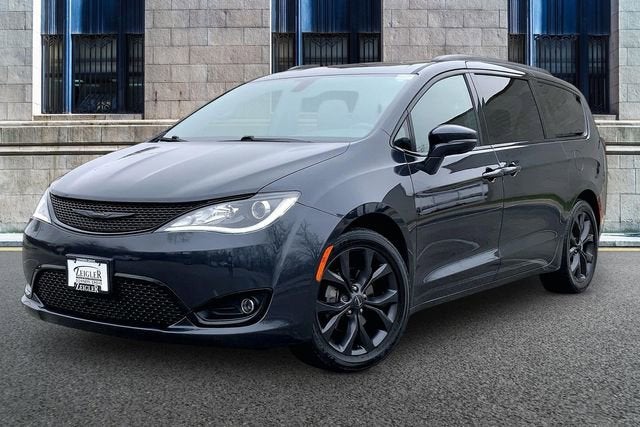 2020 Chrysler Pacifica Limited 35th Anniversary