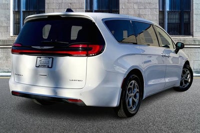 2024 Chrysler Pacifica Limited