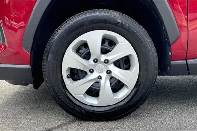 2020 Toyota RAV4 LE