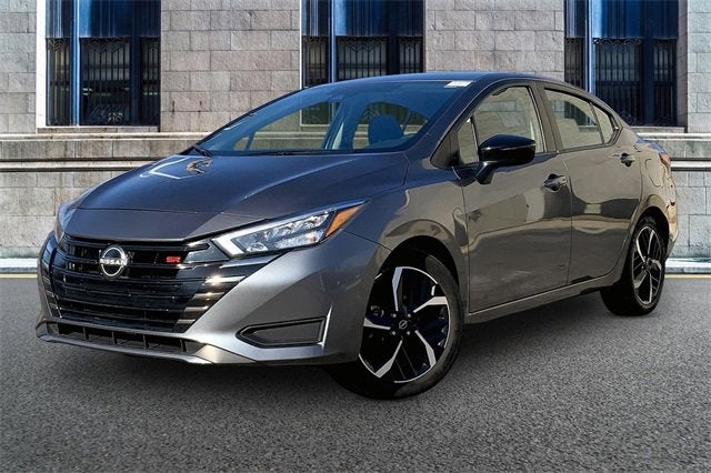 2024 Nissan Versa SR