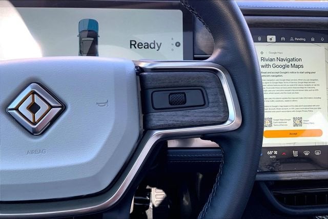 2025 Rivian R1S Adventure