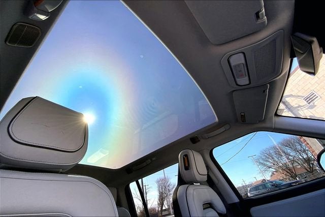 2025 Rivian R1S Adventure