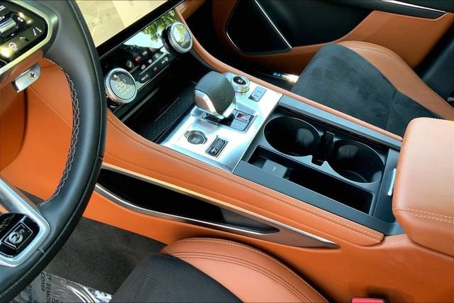 2025 Jaguar F-PACE SVR 575 Edition