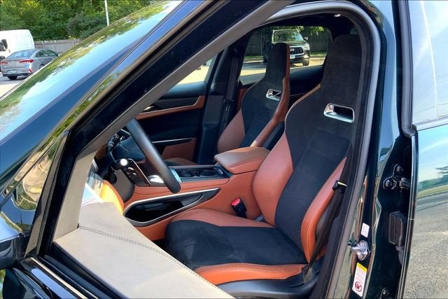 2025 Jaguar F-PACE SVR 575 Edition