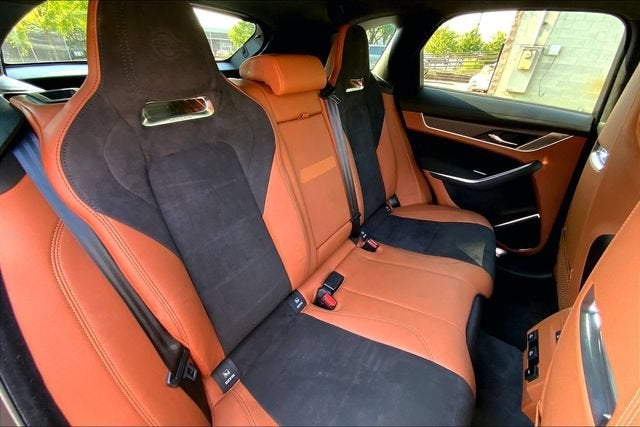 2025 Jaguar F-PACE SVR 575 Edition
