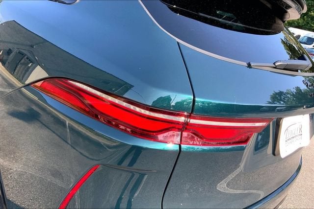 2025 Jaguar F-PACE SVR 575 Edition