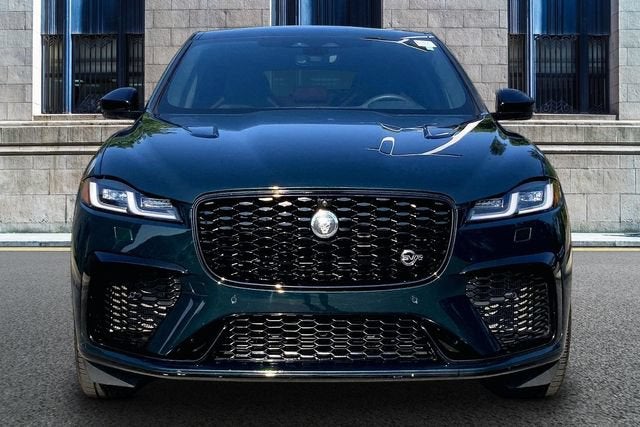 2025 Jaguar F-PACE SVR 575 Edition