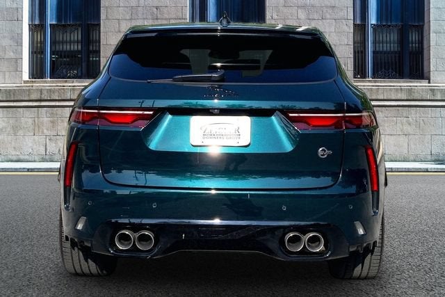 2025 Jaguar F-PACE SVR 575 Edition