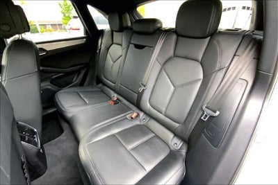 2022 Porsche Macan S