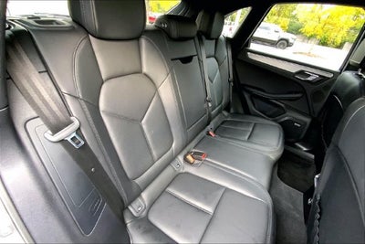2022 Porsche Macan S