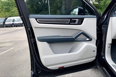 2022 Porsche Cayenne Turbo