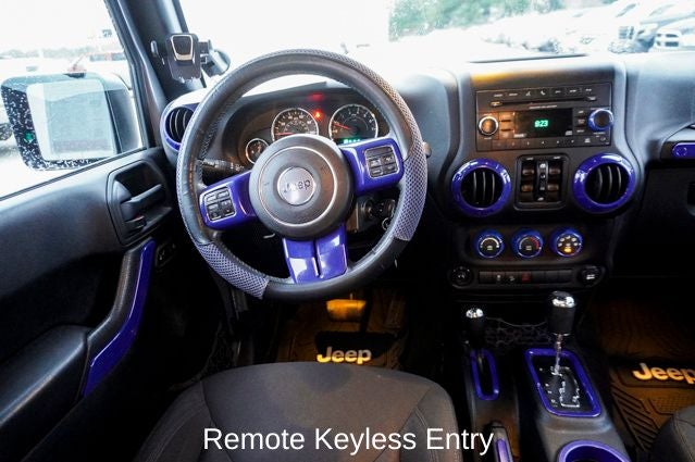 2017 Jeep Wrangler Unlimited Sport Uconnect Voice Command w/Bluetooth & Max Tow Packa