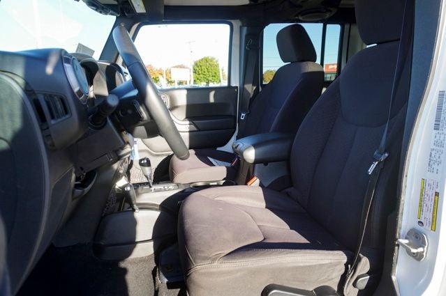 2013 Jeep Wrangler Unlimited Sport Uconnect Voice Command w/Bluetooth