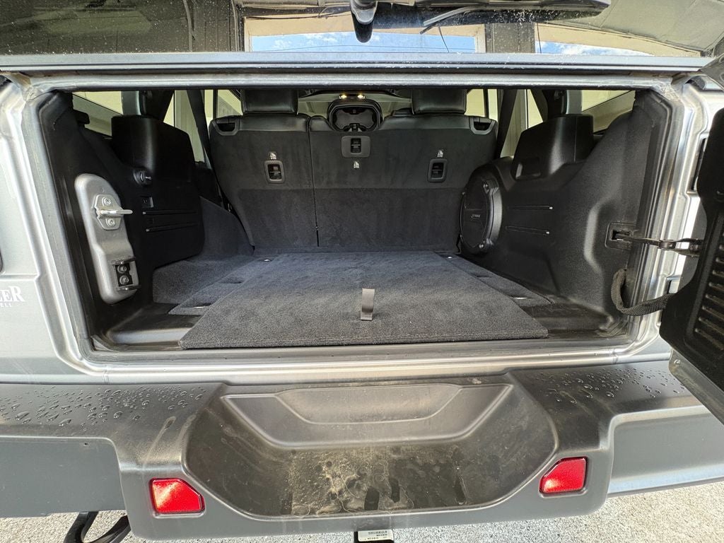 2020 Jeep Wrangler Unlimited Sahara Cold Weather Group