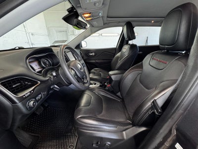 2022 Jeep Cherokee Trailhawk Sunroof