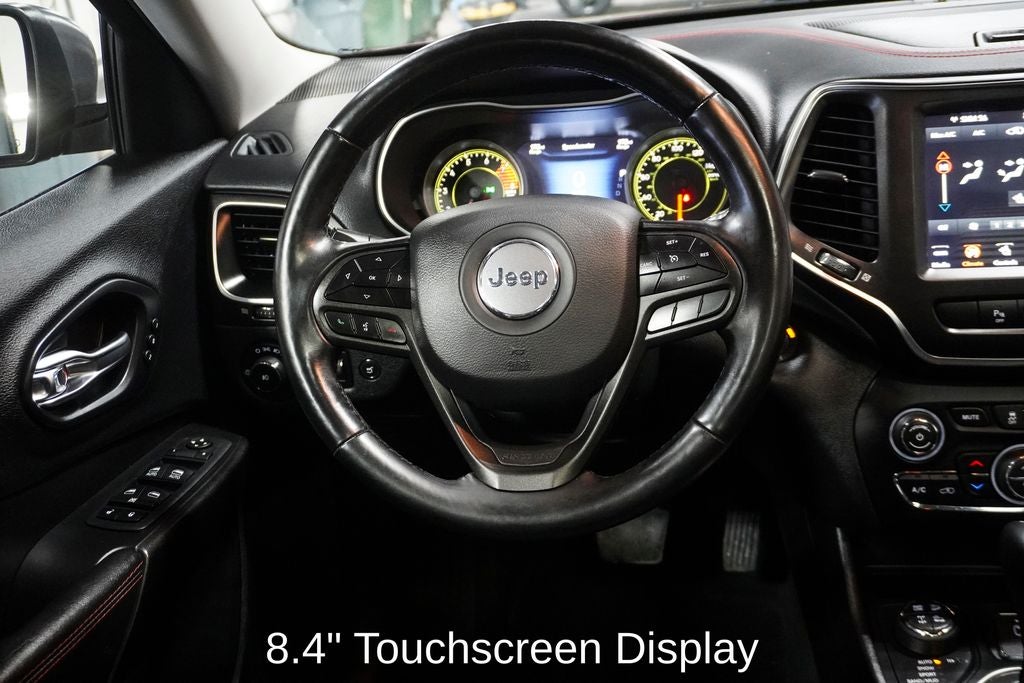 2020 Jeep Cherokee Trailhawk Navigation System & Full Sunroof