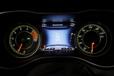 2020 Jeep Cherokee Trailhawk Navigation System & Full Sunroof