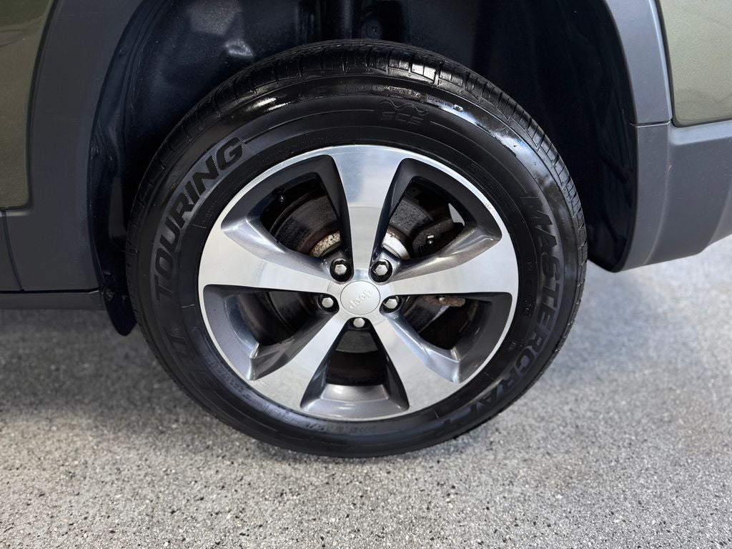 2019 Jeep Cherokee Limited Luxury Group