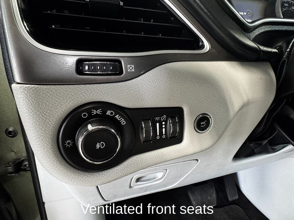 2019 Jeep Cherokee Overland Sunroof