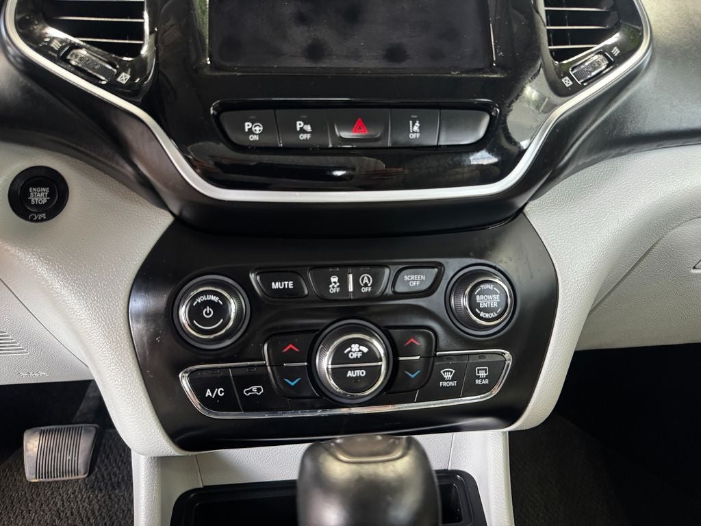 2019 Jeep Cherokee Overland Sunroof