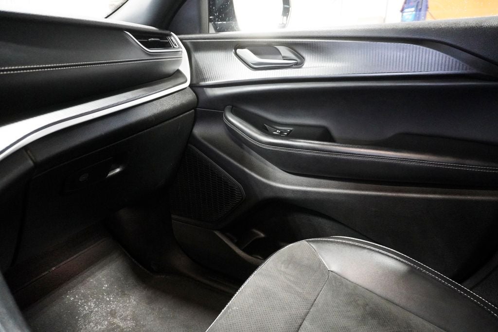 2023 Jeep Grand Cherokee Altitude X Navigation & Power Sunroof