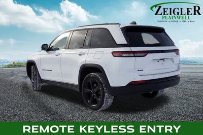 2023 Jeep Grand Cherokee Altitude X Power Sunroof & ParkView Rear Back-Up Camera