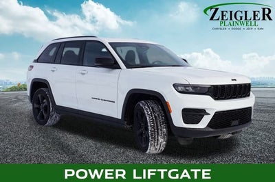 2023 Jeep Grand Cherokee Altitude X Power Sunroof & ParkView Rear Back-Up Camera