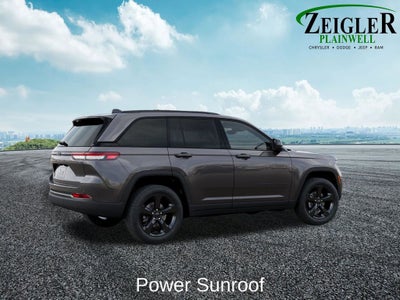 2025 Jeep Grand Cherokee Laredo 4x4
