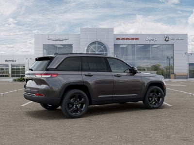 2025 Jeep Grand Cherokee Laredo 4x4
