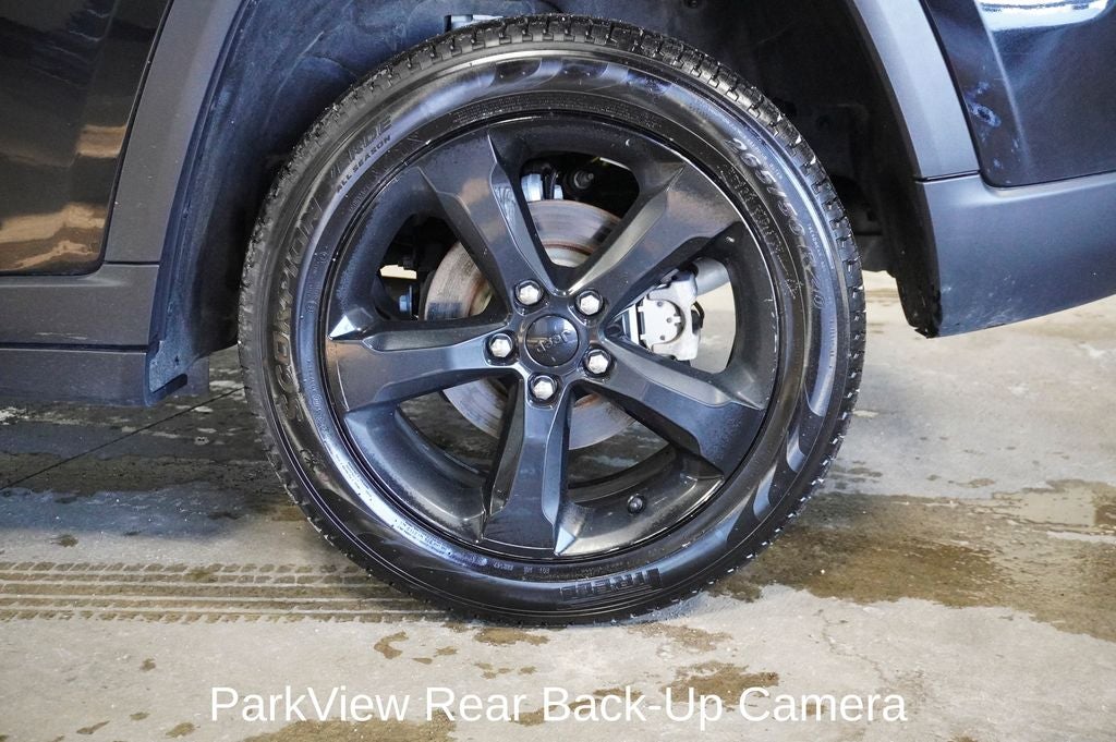 2023 Jeep Grand Cherokee Limited Navigation System & Surround View Camera System