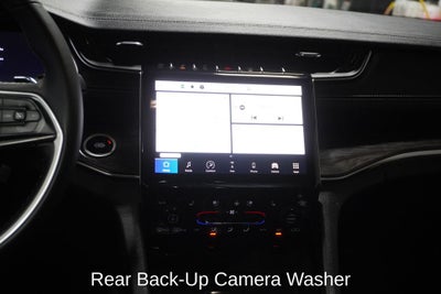 2023 Jeep Grand Cherokee Limited Navigation System & ParkView Rear Back-Up Camera