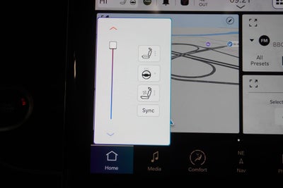 2023 Jeep Grand Cherokee Limited Navigation System & ParkView Rear Back-Up Camera