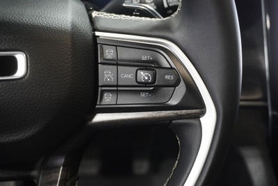 2023 Jeep Grand Cherokee Limited Navigation System & ParkView Rear Back-Up Camera