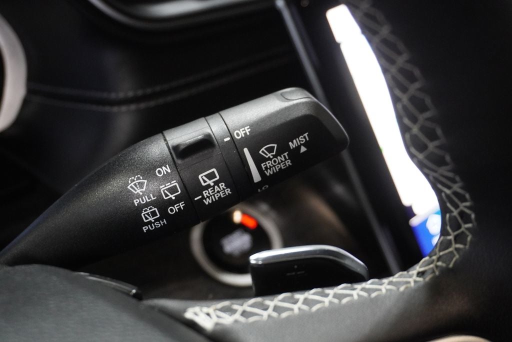 2023 Jeep Grand Cherokee Limited Navigation System & ParkView Rear Back-Up Camera