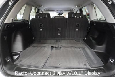 2023 Jeep Grand Cherokee Limited Navigation System & ParkView Rear Back-Up Camera