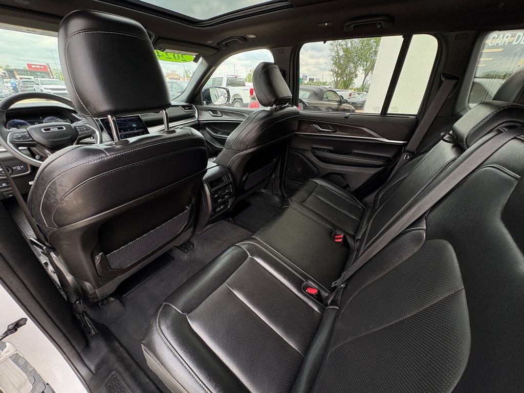 2024 Jeep Grand Cherokee Limited Black Appearance Package