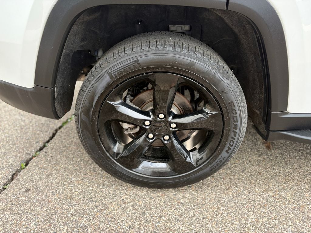 2024 Jeep Grand Cherokee Limited Black Appearance Package