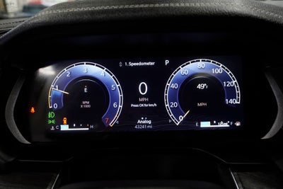 2024 Jeep Grand Cherokee Limited Navigation System & Dual-Pane Panoramic Sunroof