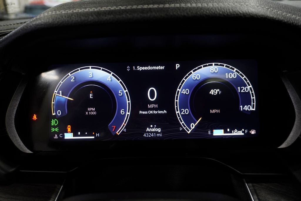 2024 Jeep Grand Cherokee Limited Navigation System & Dual-Pane Panoramic Sunroof